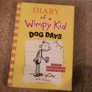 Diary of a Wimpy Kid Book 4 Dog Days New!